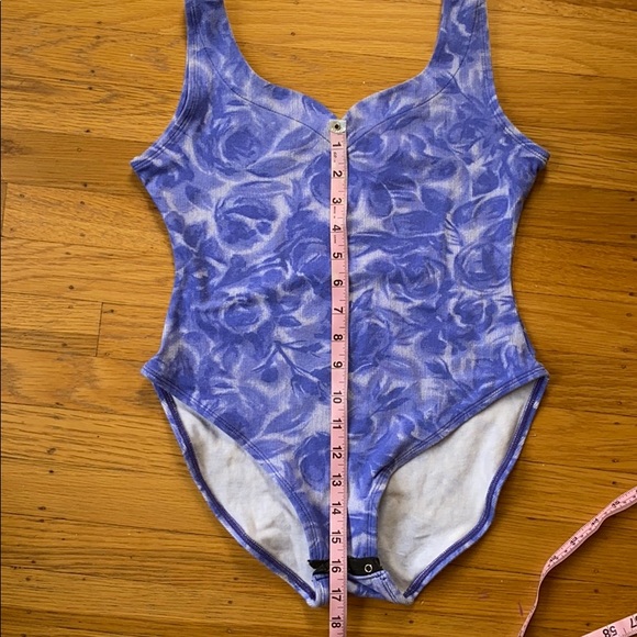 Vintage Rose Pattern Blue Bodysuit - Picture 3 of 6